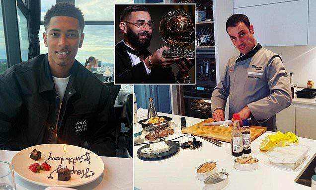 1704288807050060552.jpg 1704288795572.jpg